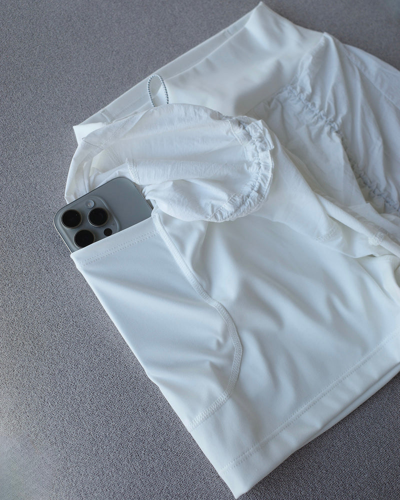 Gather Flow Shorts / White